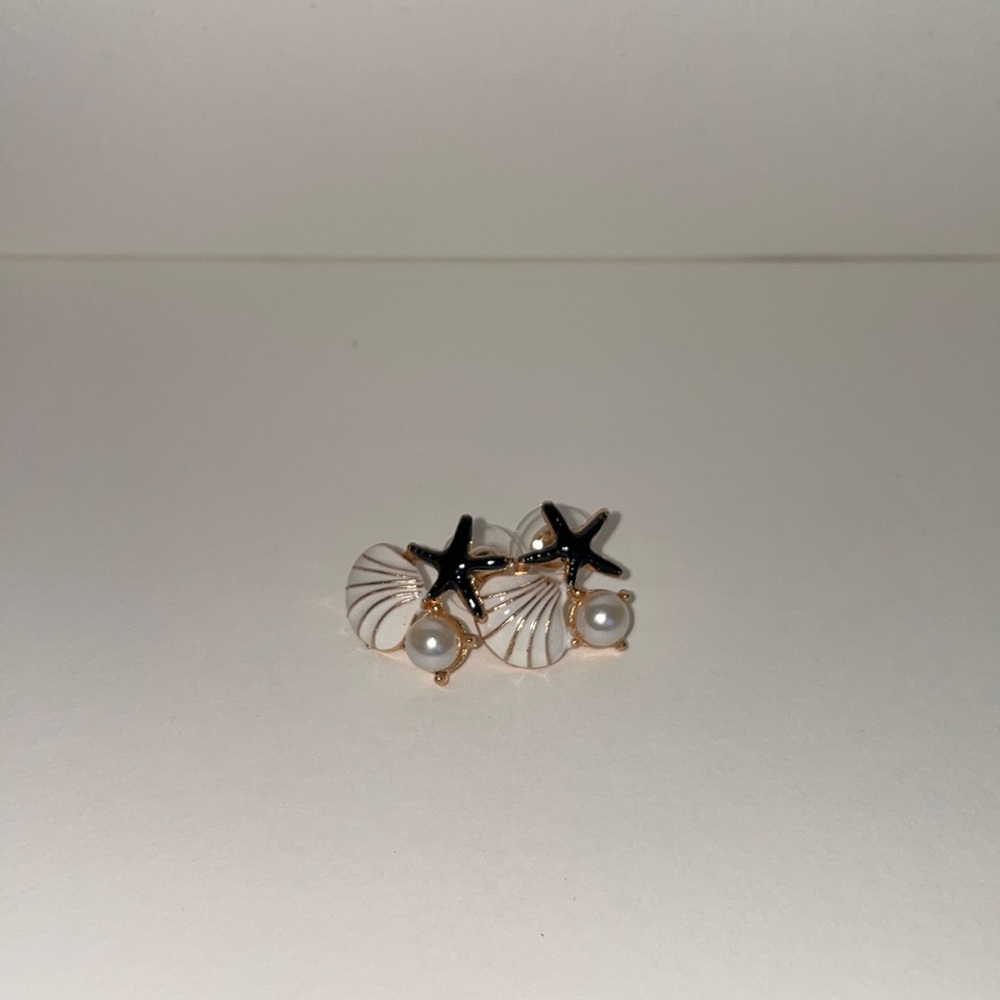 Shellfish earrings multiple colors available